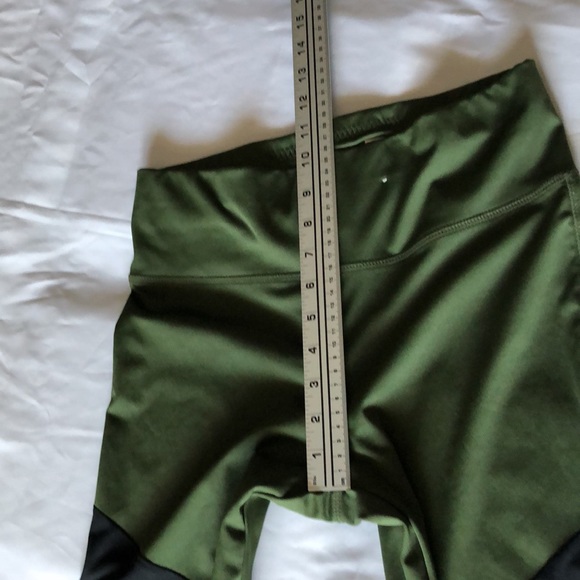 Women’s size large series 8 green with black mesh leggings - Picture 5 of 8